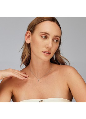 Collana Brosway FCL109 indossata