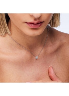 Collana Brosway FIW155 indossata
